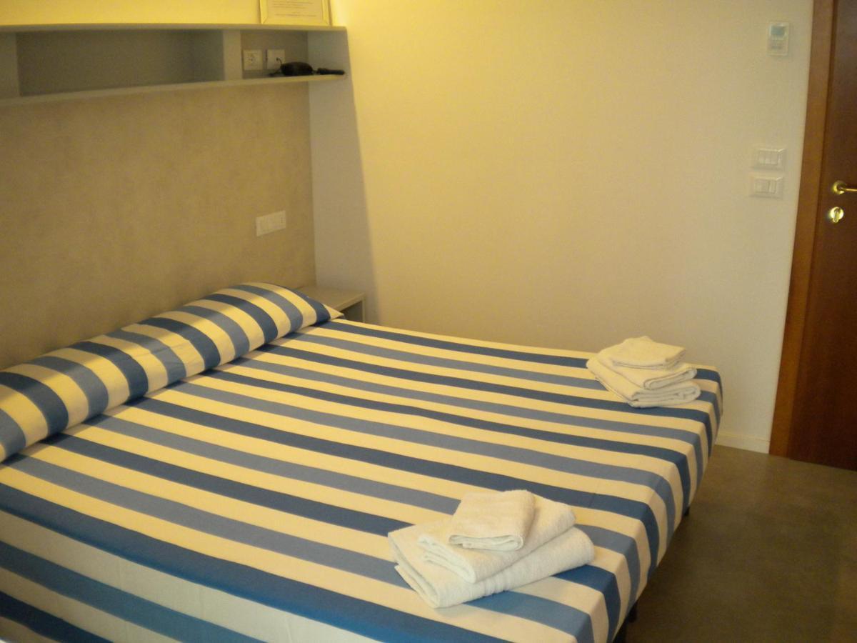 Hotel Ambasciata Riccione Eksteriør billede