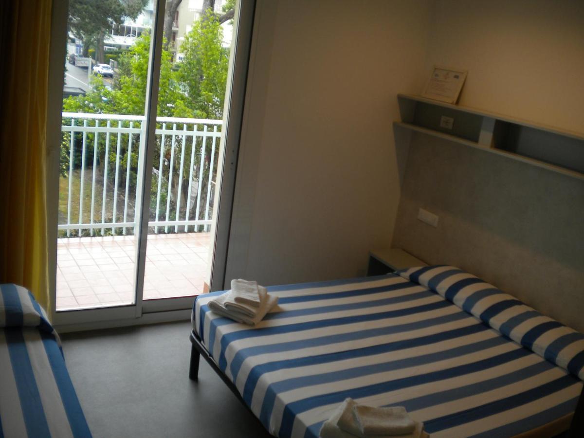 Hotel Ambasciata Riccione Eksteriør billede