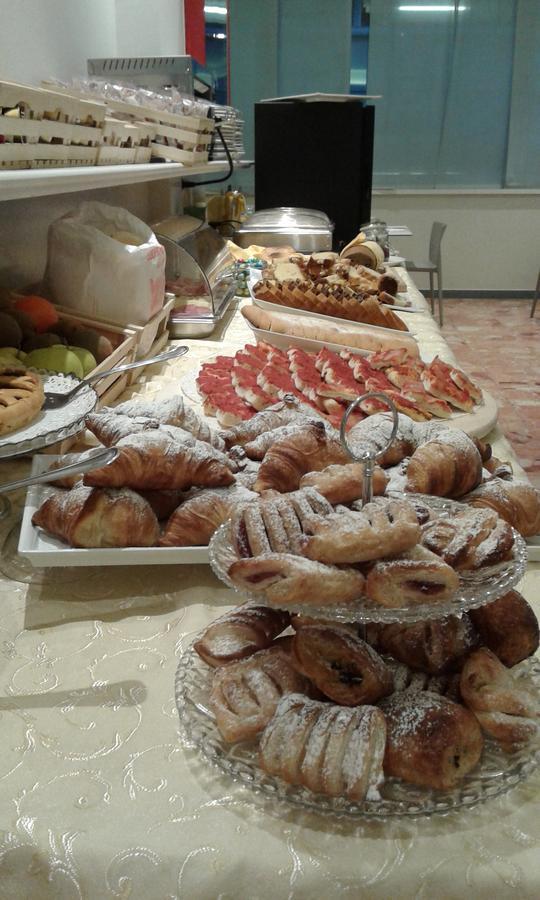 Hotel Ambasciata Riccione Eksteriør billede